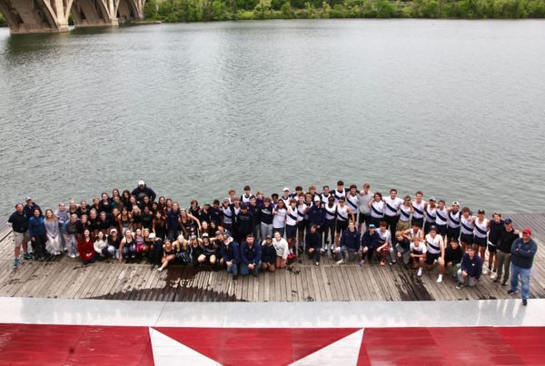 W-L Team Photo on Dock